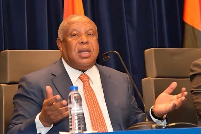 18c9bdfd9918b498123f3d03e66511f2 L